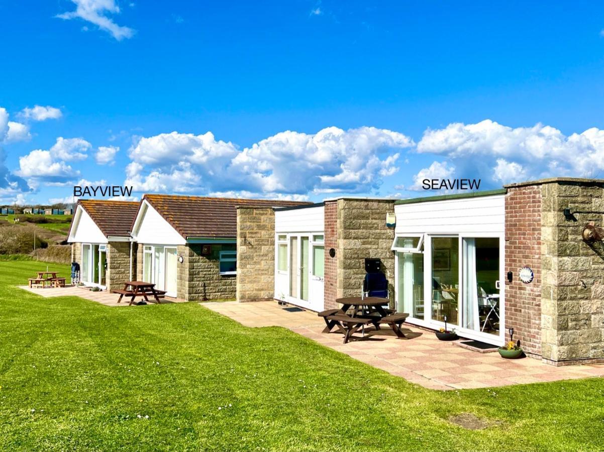 Seaview Self-Catering Coastal Bungalow In Rural West Wight Фрешуотер Экстерьер фото